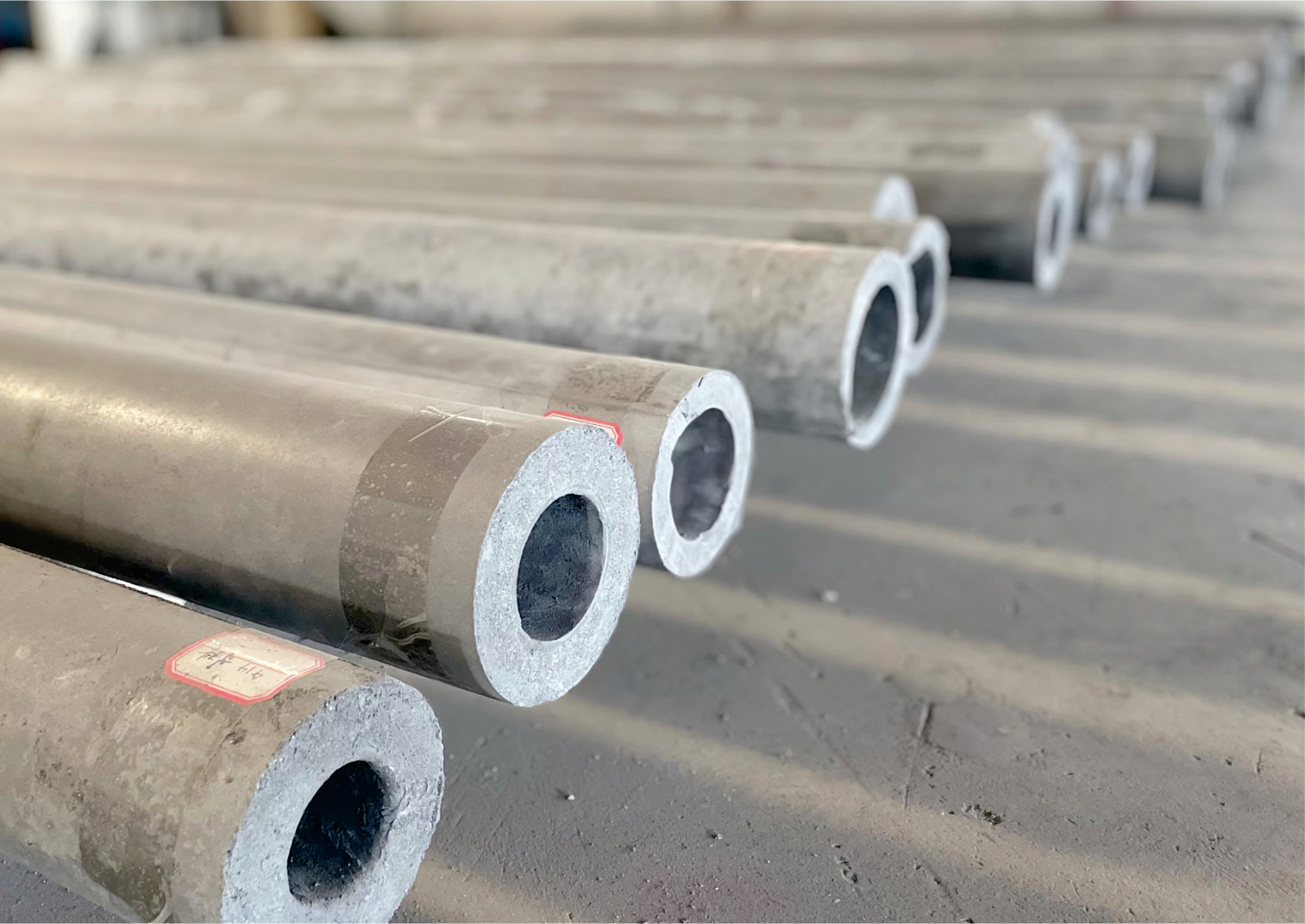 144354711.jpg 陶瓷托輥封面(1).jpg